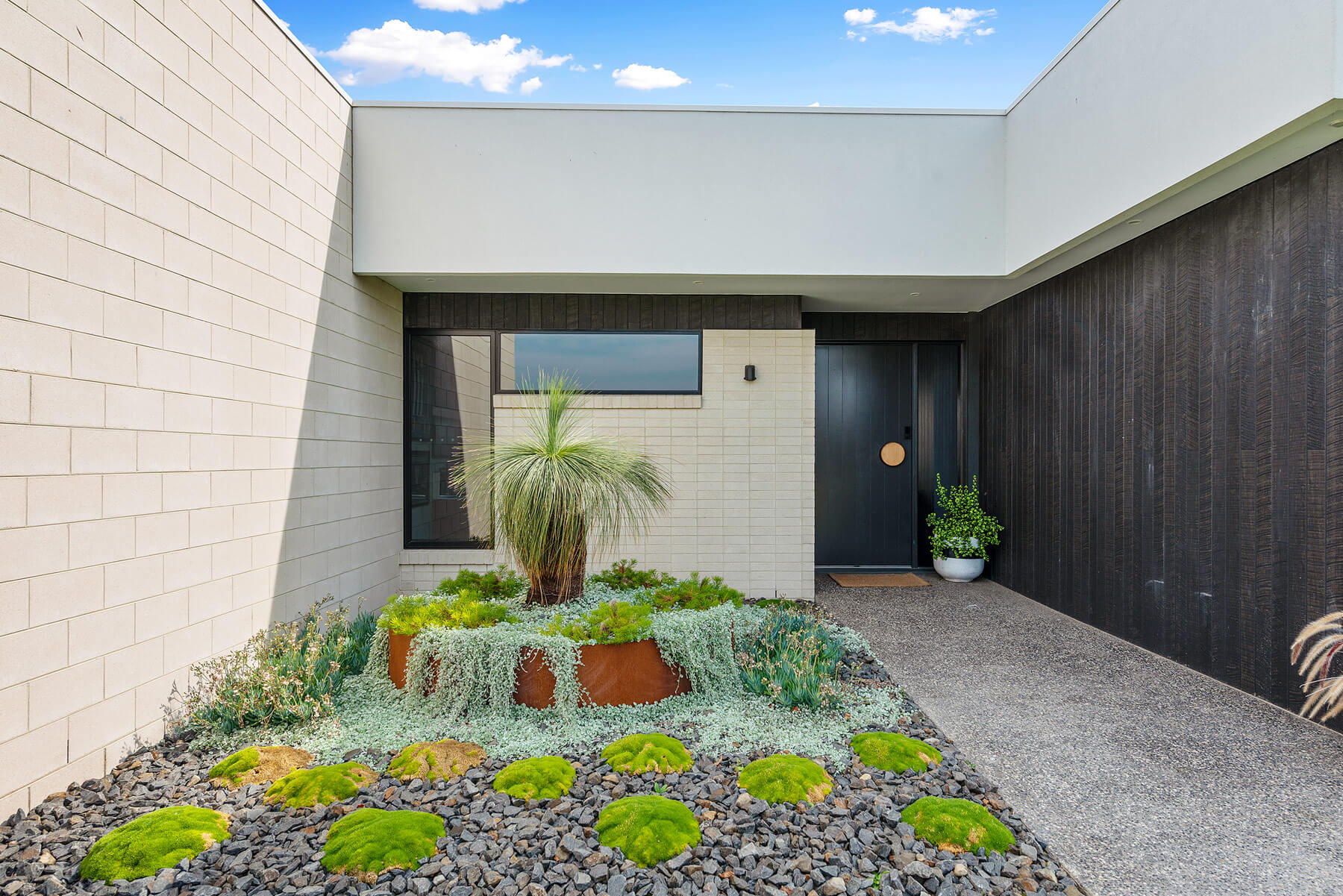 VirtueHomes-MidCenturyModern-2